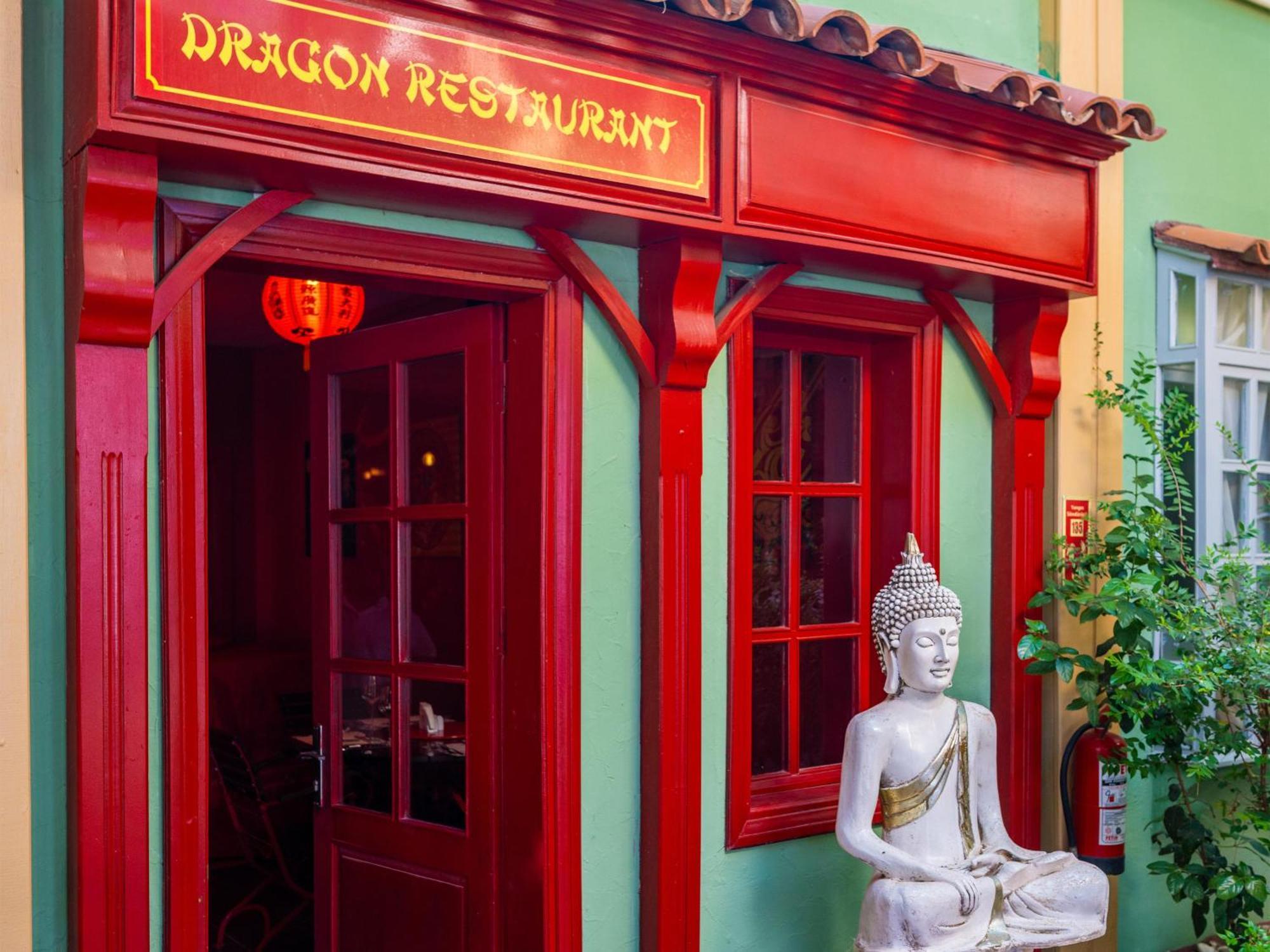 Labranda Mares Marmaris Hotel Exteriör bild Dragon Restaurant