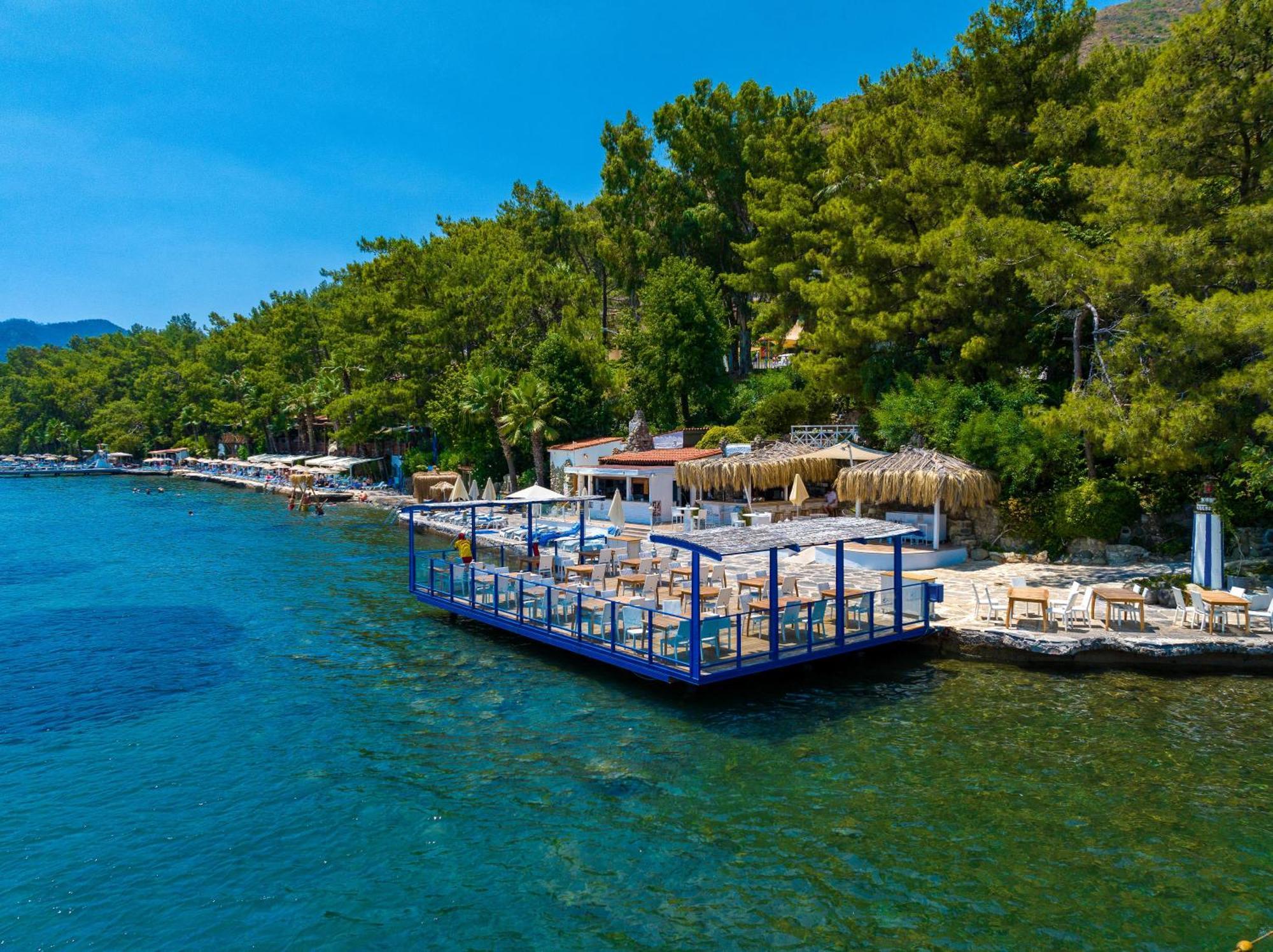 Labranda Mares Marmaris Hotel Exteriör bild A beach in Skopelos