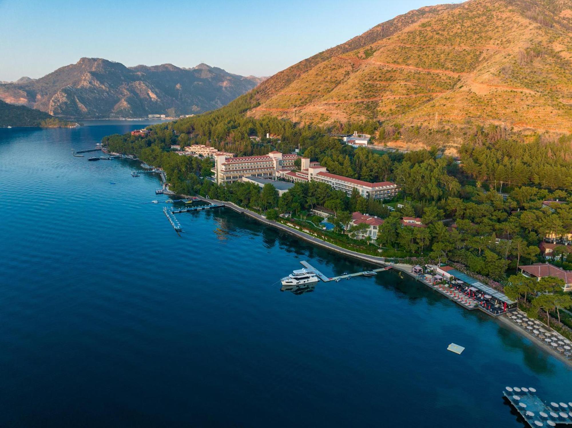 Labranda Mares Marmaris Hotel Exteriör bild Aerial view of the resort