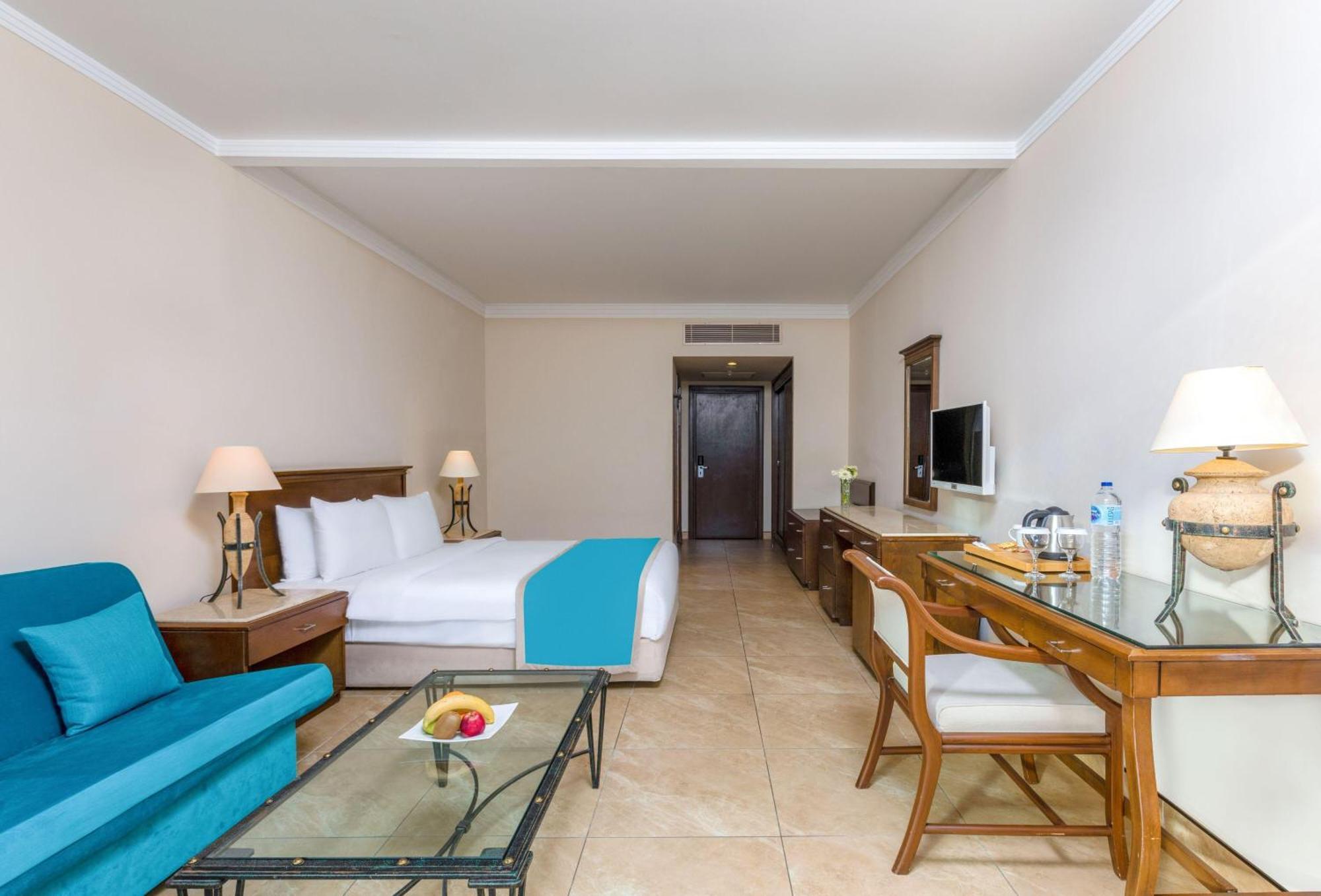 Labranda Mares Marmaris Hotel Exteriör bild A room at the hotel