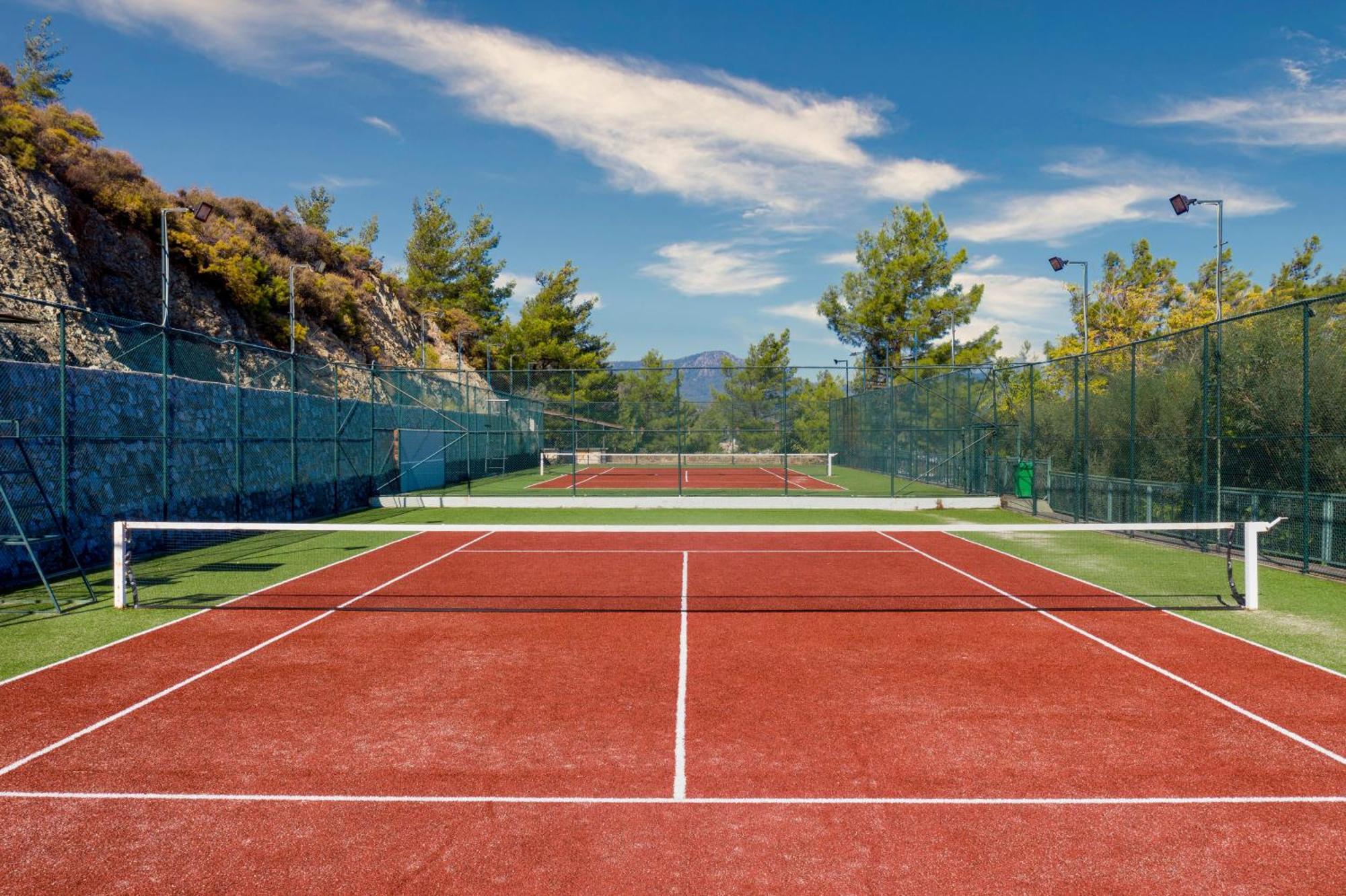 Labranda Mares Marmaris Hotel Exteriör bild Tennis court