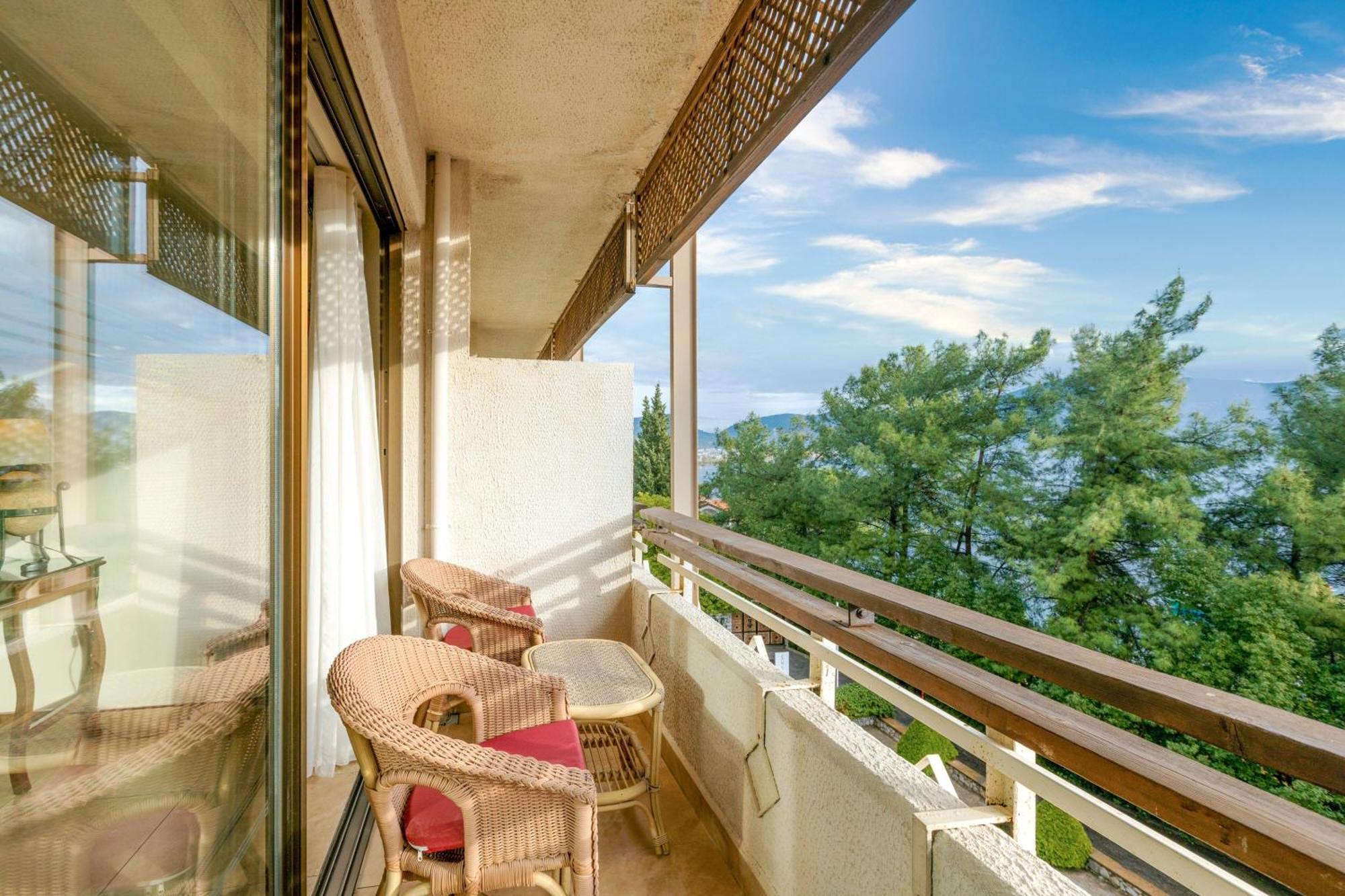 Labranda Mares Marmaris Hotel Exteriör bild A balcony